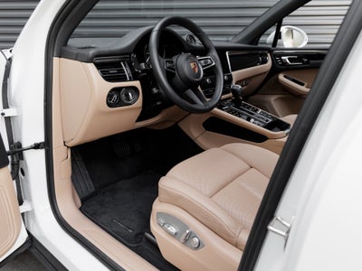 2025 Porsche Macan Macan