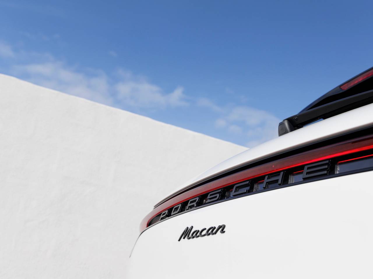 2025 Porsche Macan Macan