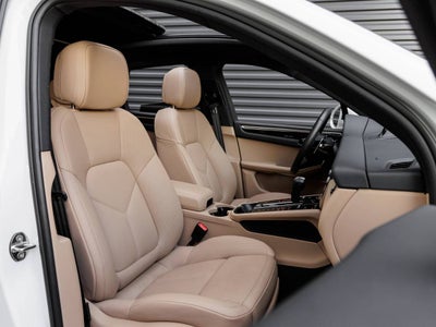 2025 Porsche Macan Macan