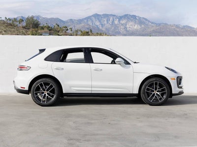 2025 Porsche Macan Macan