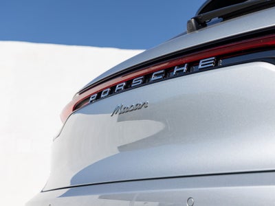 2025 Porsche Macan Macan