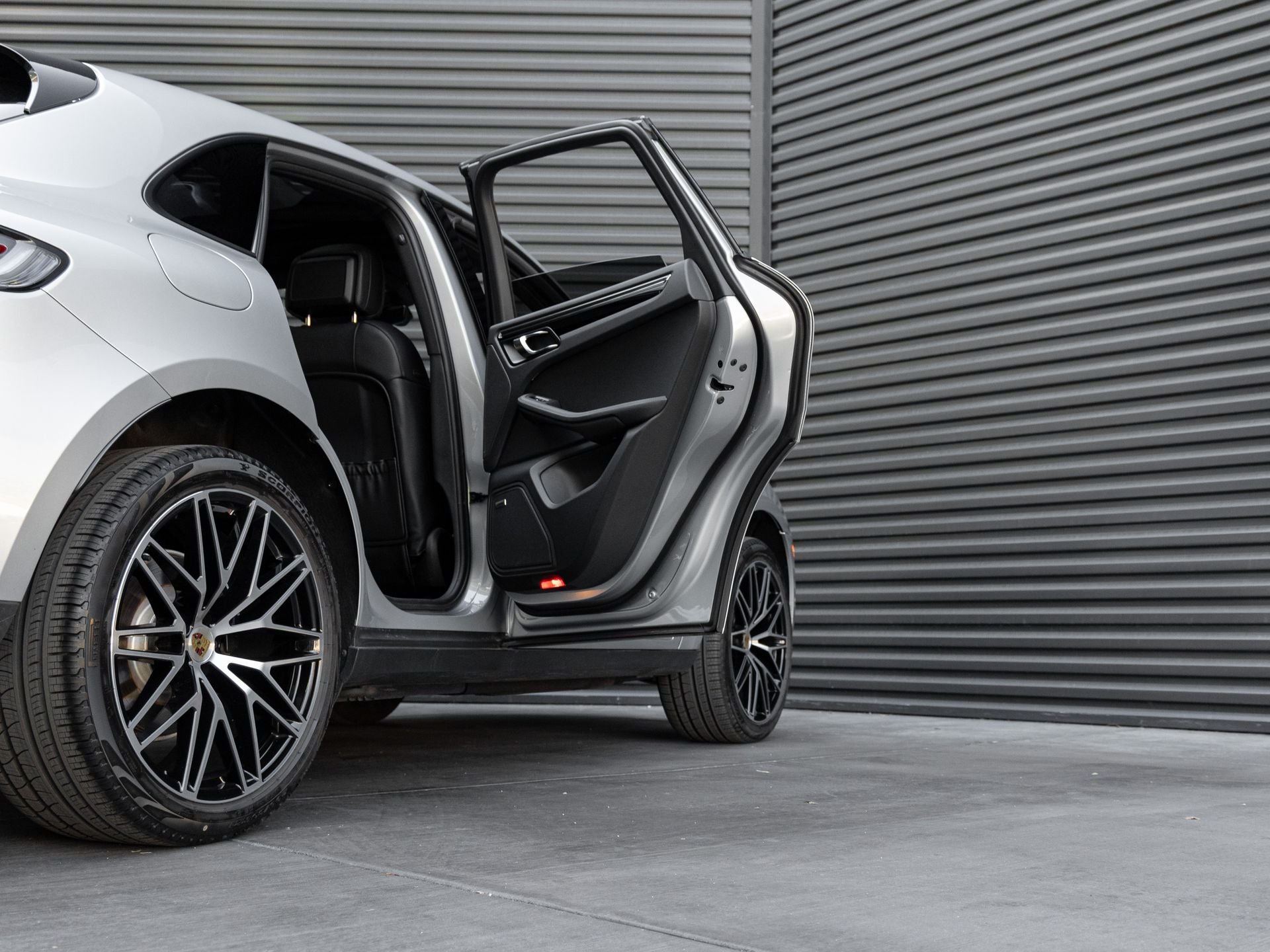 2025 Porsche Macan Macan