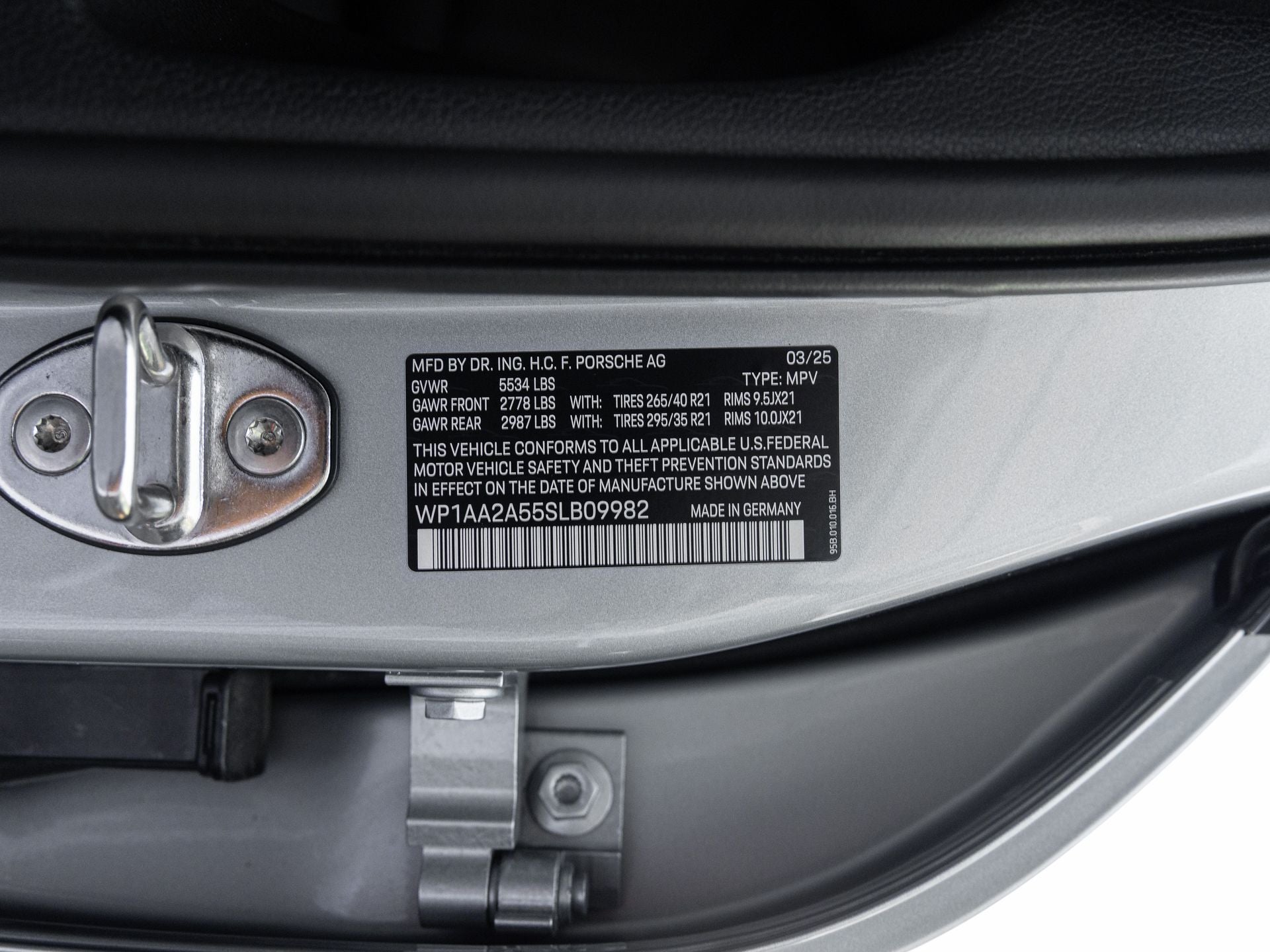 2025 Porsche Macan Macan