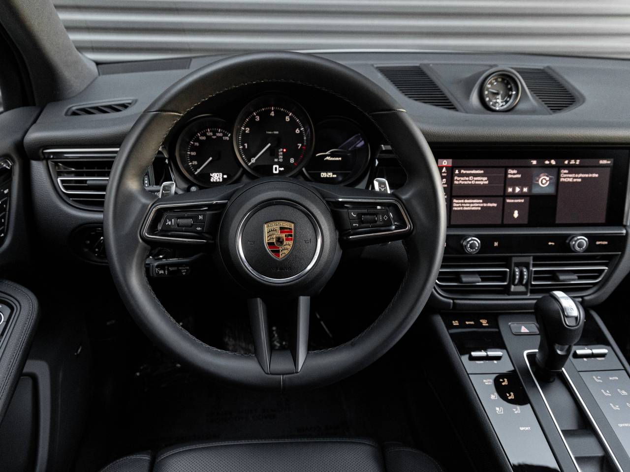 2025 Porsche Macan Macan