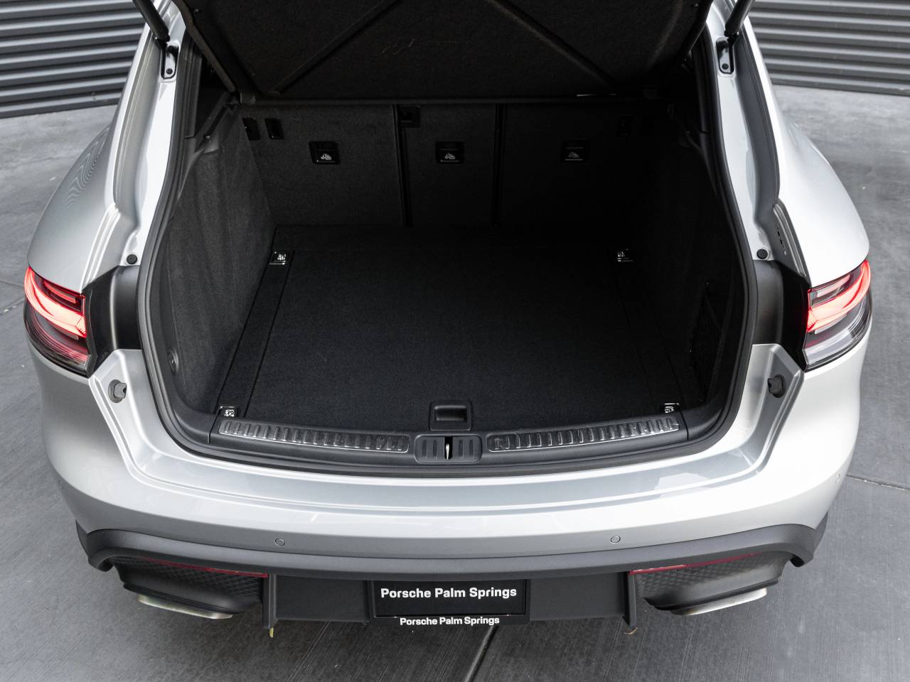 2025 Porsche Macan Macan