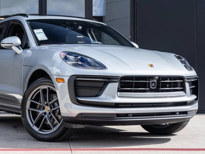 2025 Porsche Macan Base