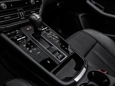 2025 Porsche Macan Macan
