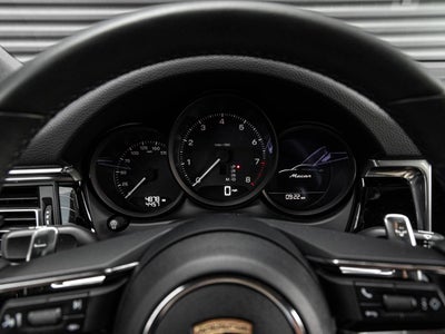 2025 Porsche Macan Macan