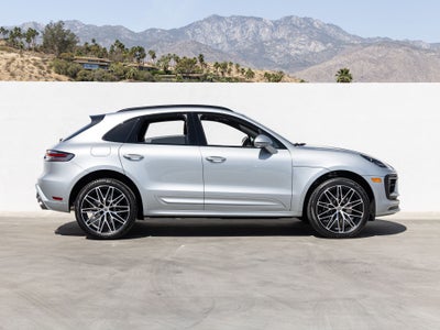 2026 Porsche Macan Base