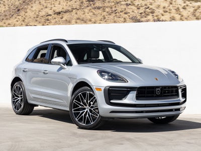 2026 Porsche Macan Base