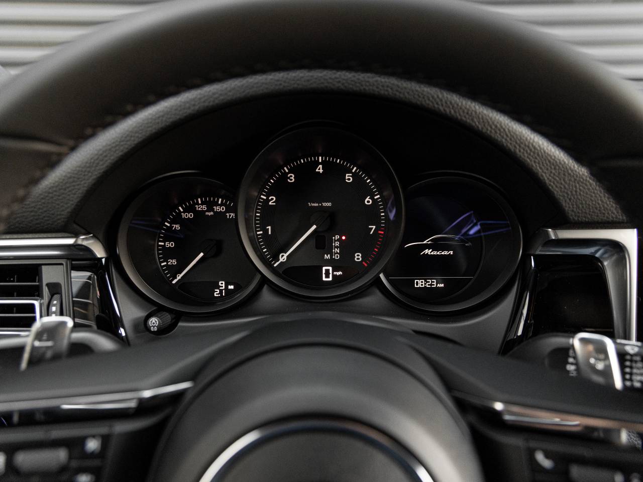 2026 Porsche Macan Base