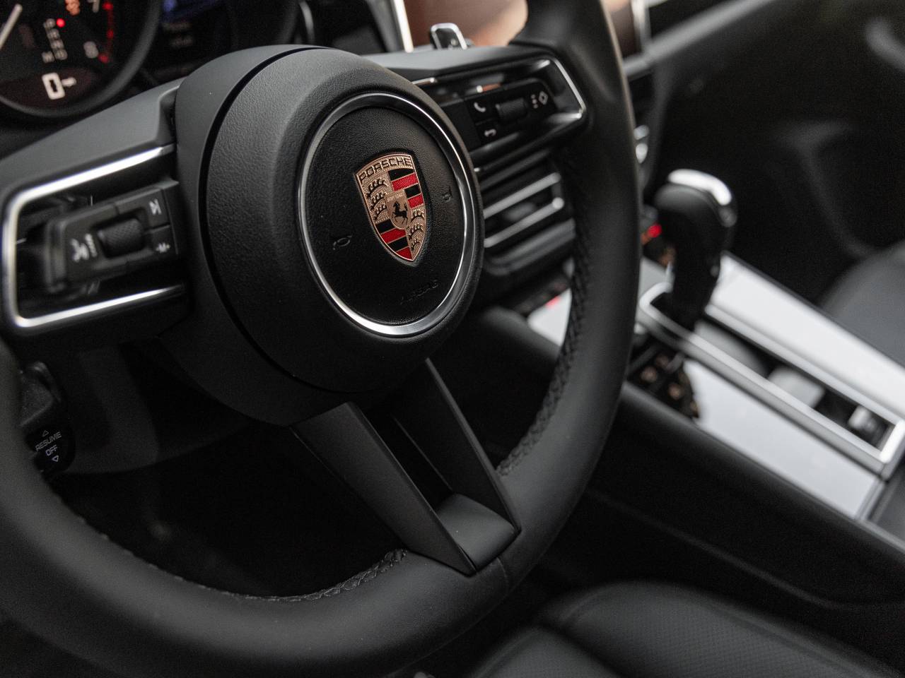 2026 Porsche Macan Base