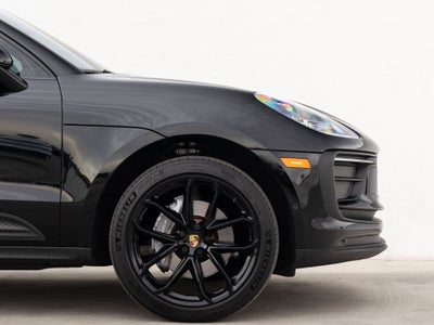 2022 Porsche Macan Macan