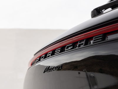 2022 Porsche Macan Macan