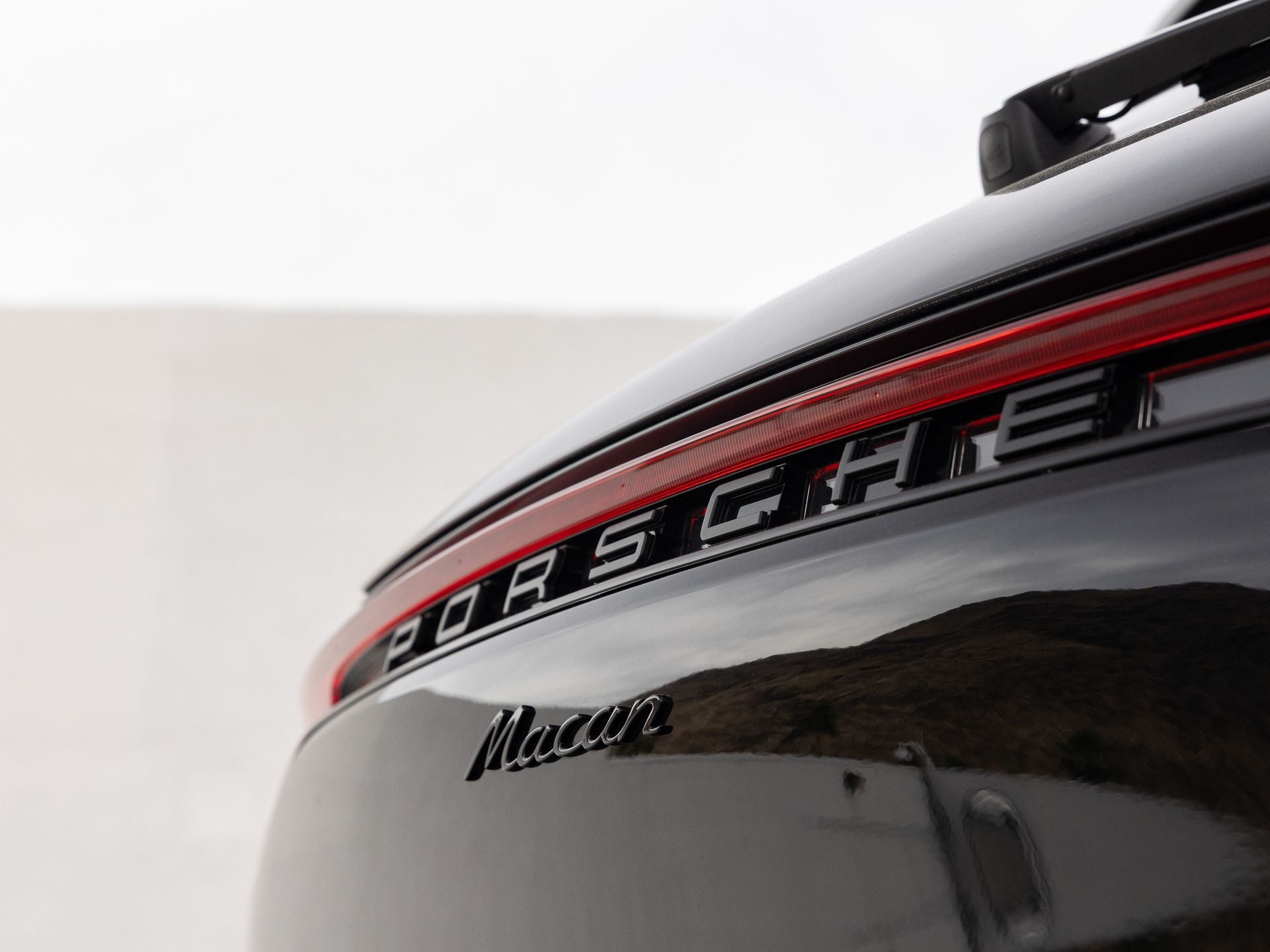 2022 Porsche Macan Macan