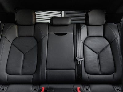 2022 Porsche Macan Macan