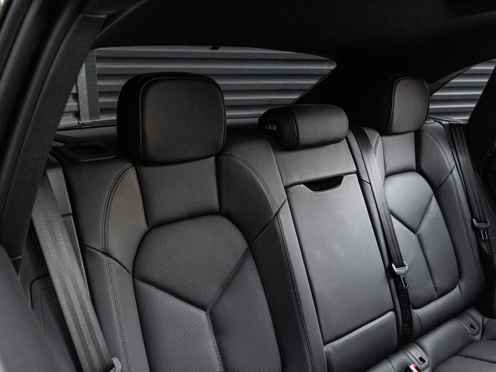 2022 Porsche Macan Macan