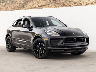 2022 Porsche Macan Macan