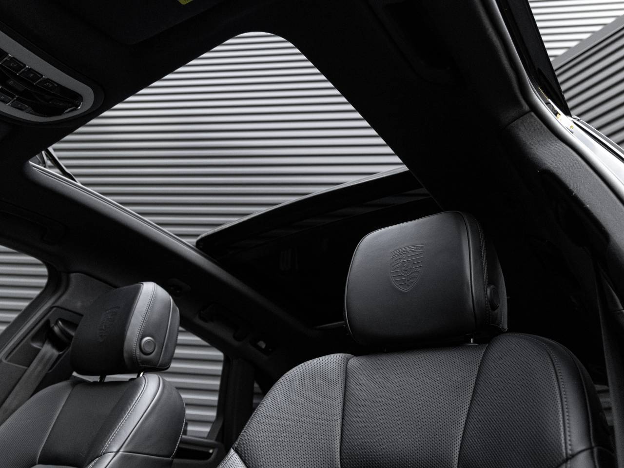 2022 Porsche Macan Base