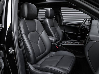 2022 Porsche Macan Base