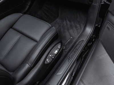 2022 Porsche Macan Base