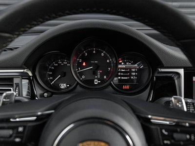2022 Porsche Macan Base