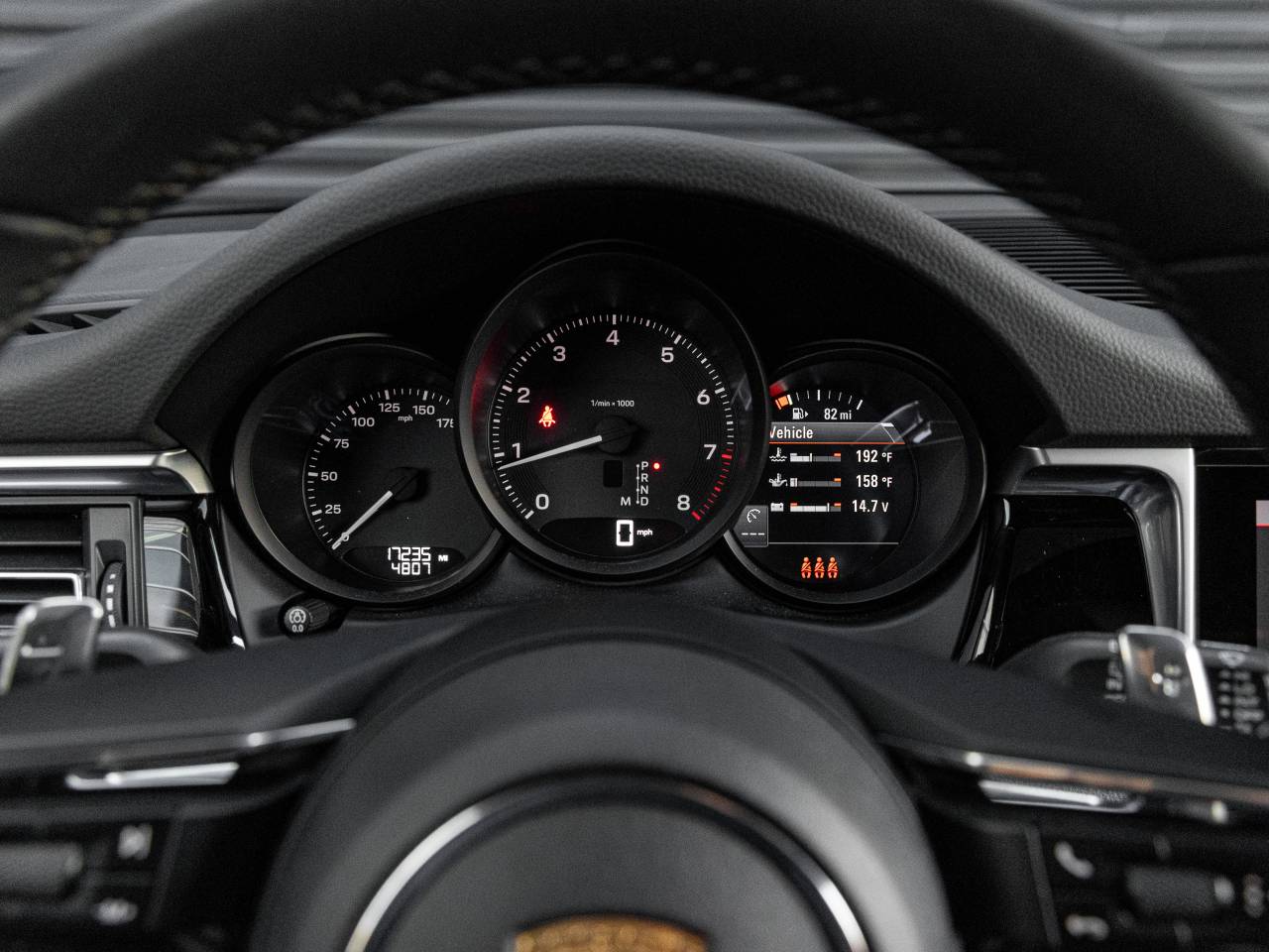 2022 Porsche Macan Base