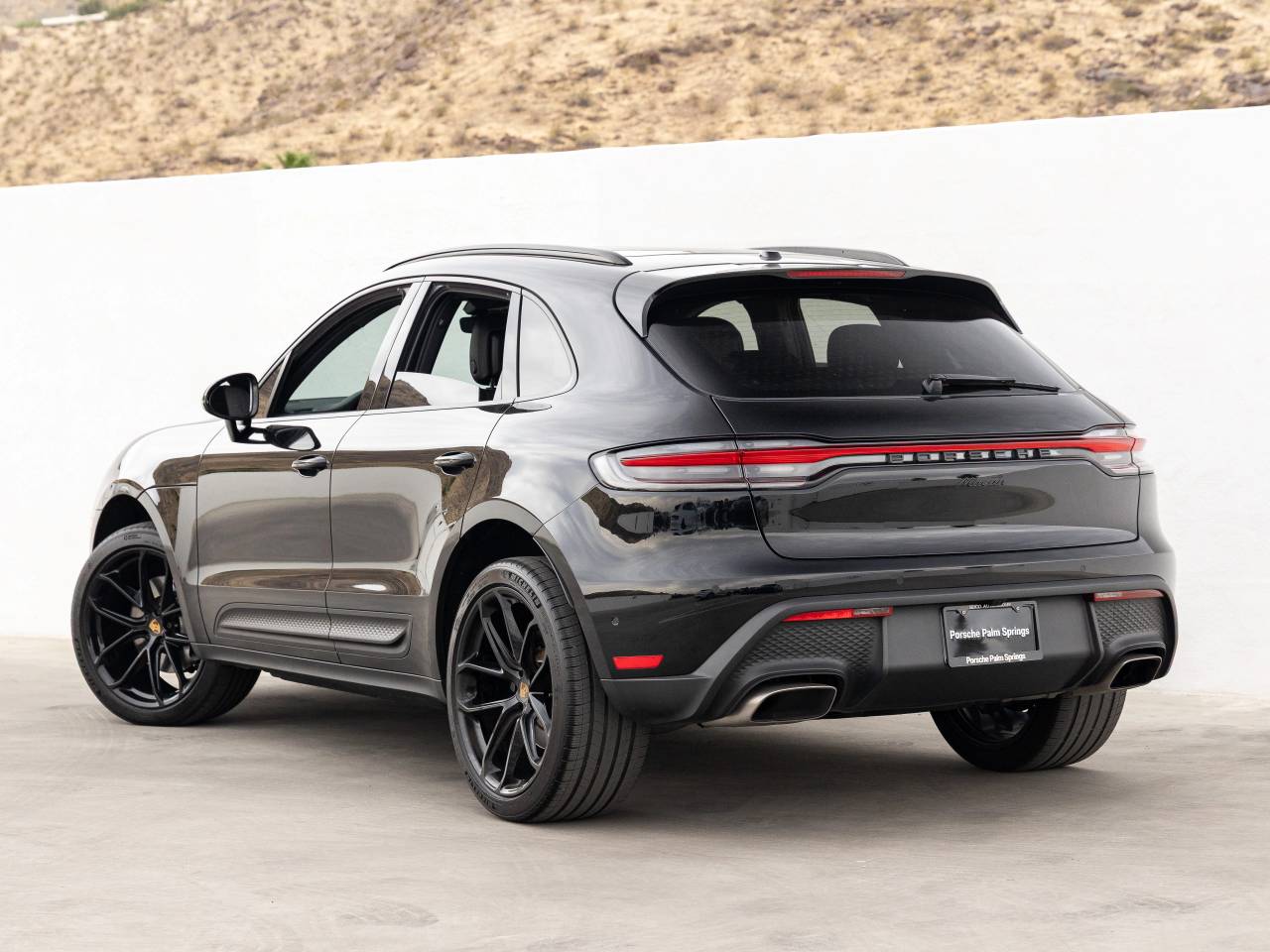 2022 Porsche Macan Macan