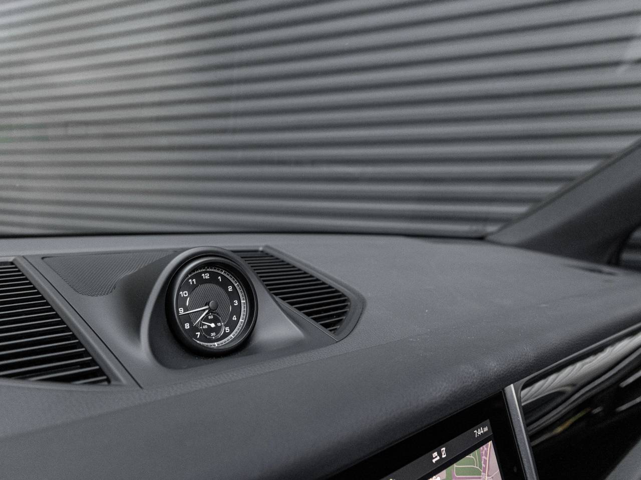 2022 Porsche Macan Base