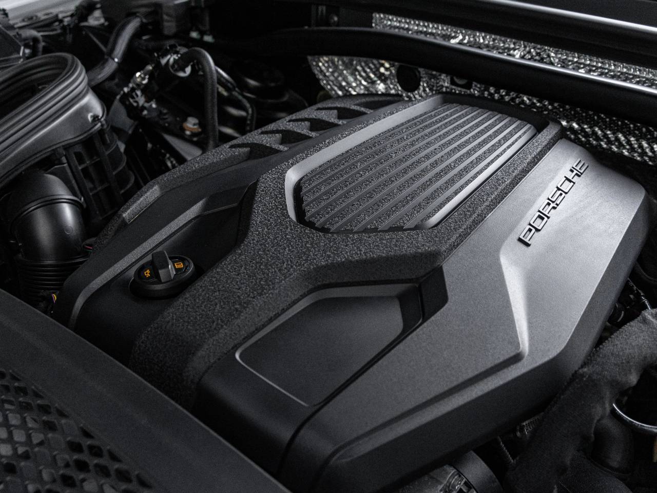 2022 Porsche Macan Base