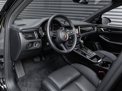 2022 Porsche Macan Macan