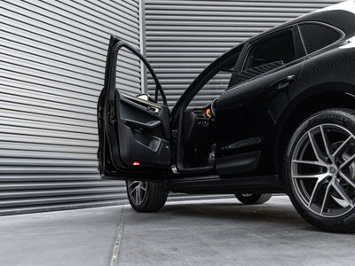 2025 Porsche Macan Macan