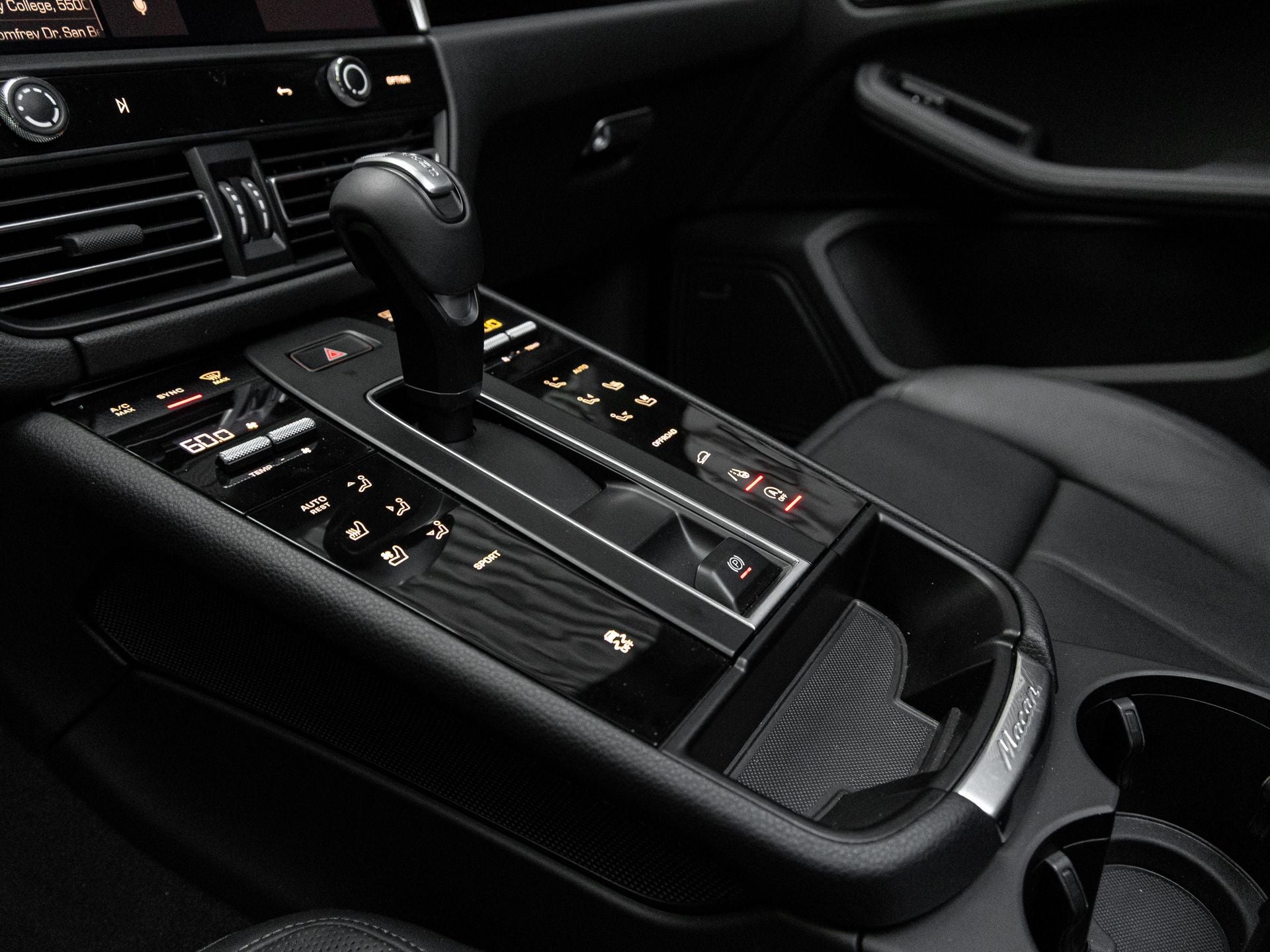 2025 Porsche Macan Macan