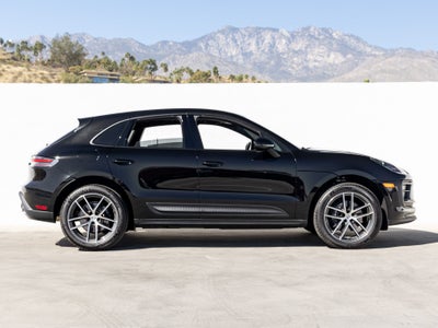2025 Porsche Macan Macan