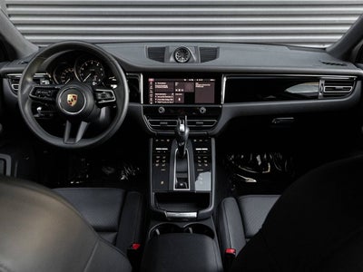 2025 Porsche Macan Macan