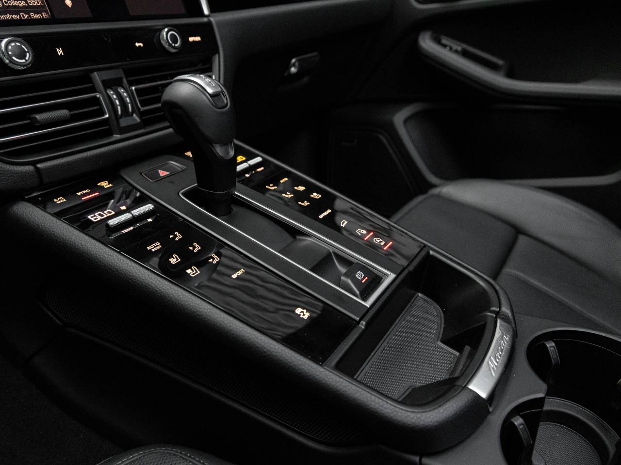 2025 Porsche Macan Macan