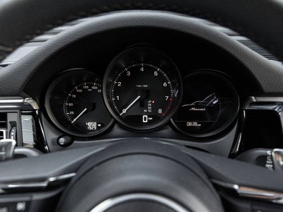 2025 Porsche Macan Macan
