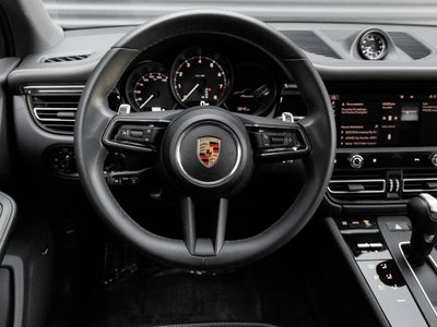 2025 Porsche Macan Macan