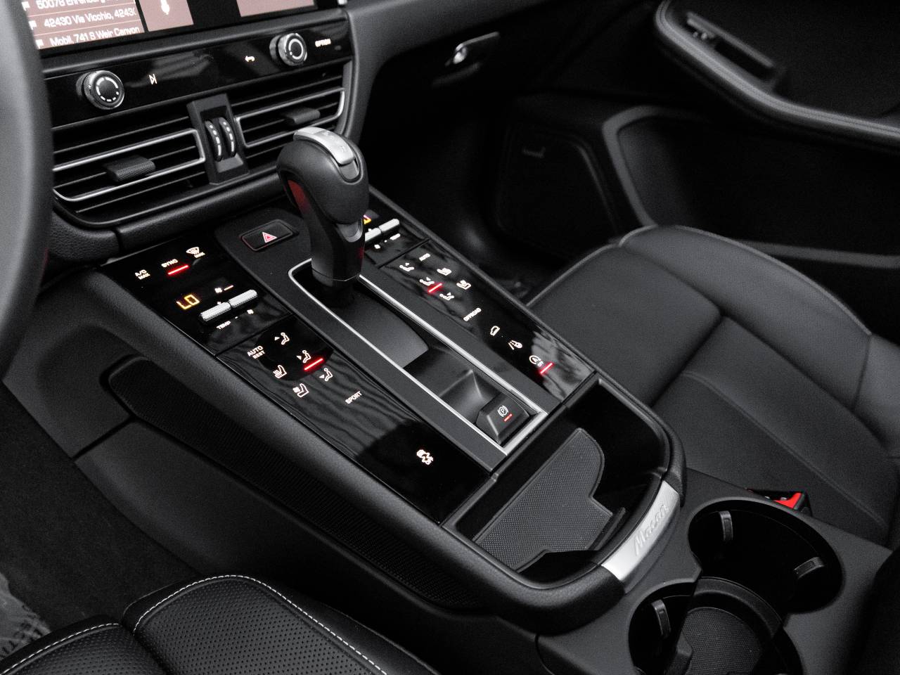 2025 Porsche Macan Macan