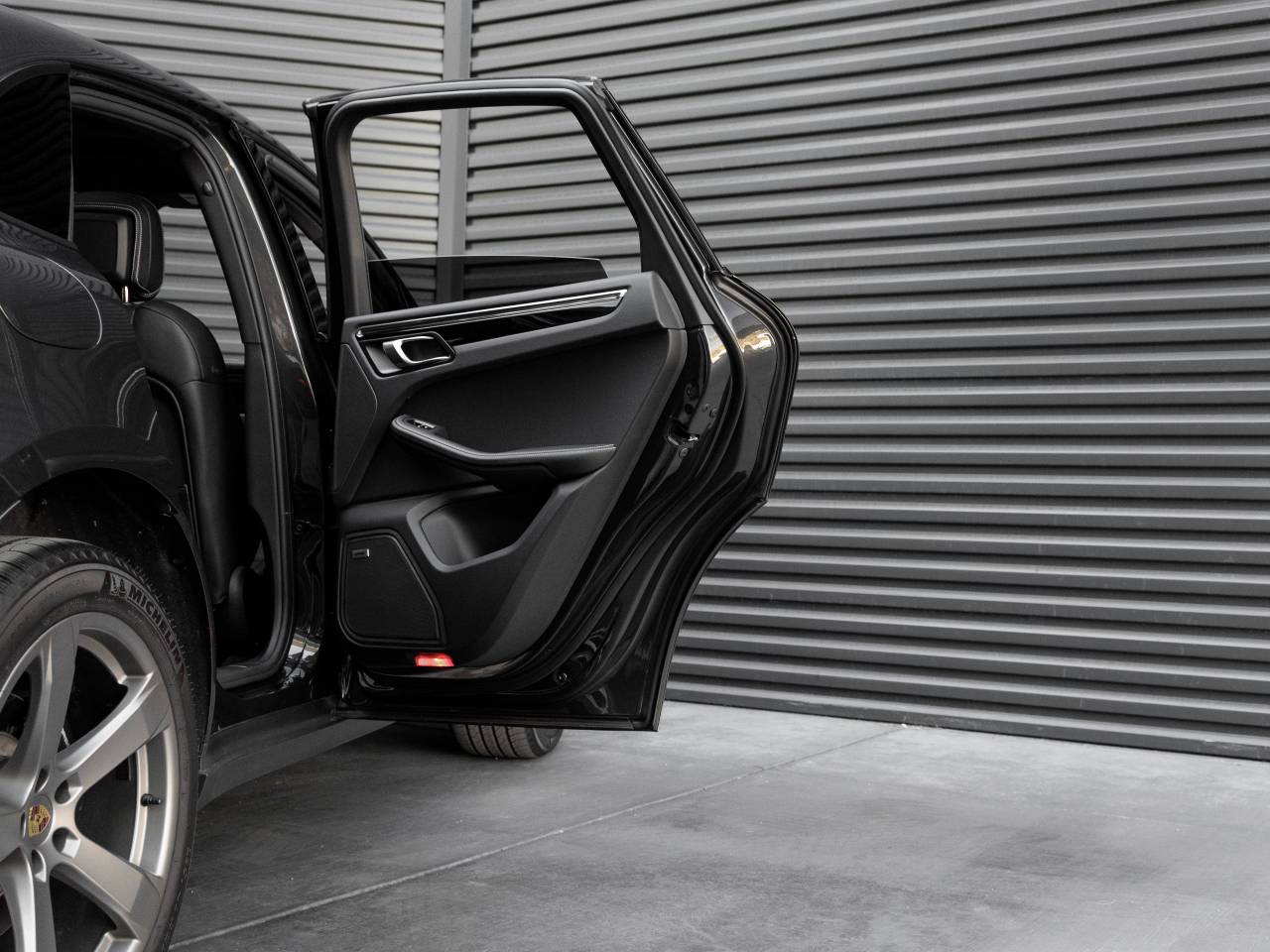 2025 Porsche Macan Macan