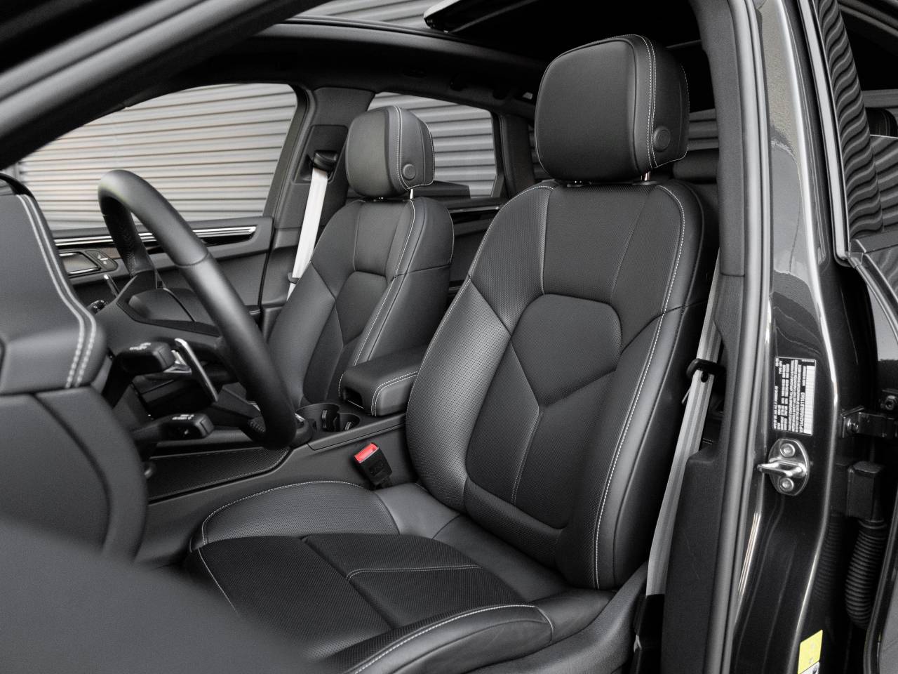 2025 Porsche Macan Macan