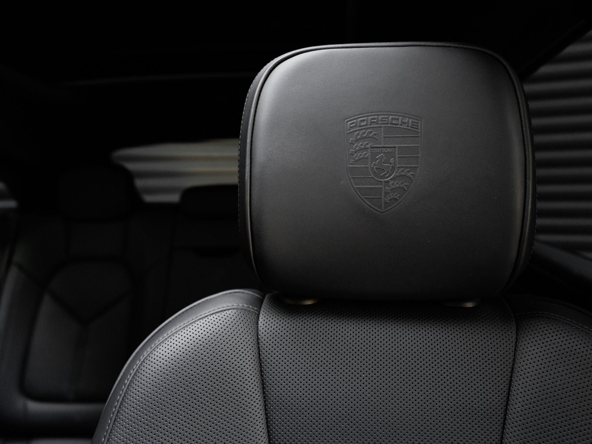 2025 Porsche Macan T