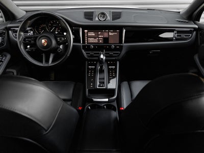2025 Porsche Macan T