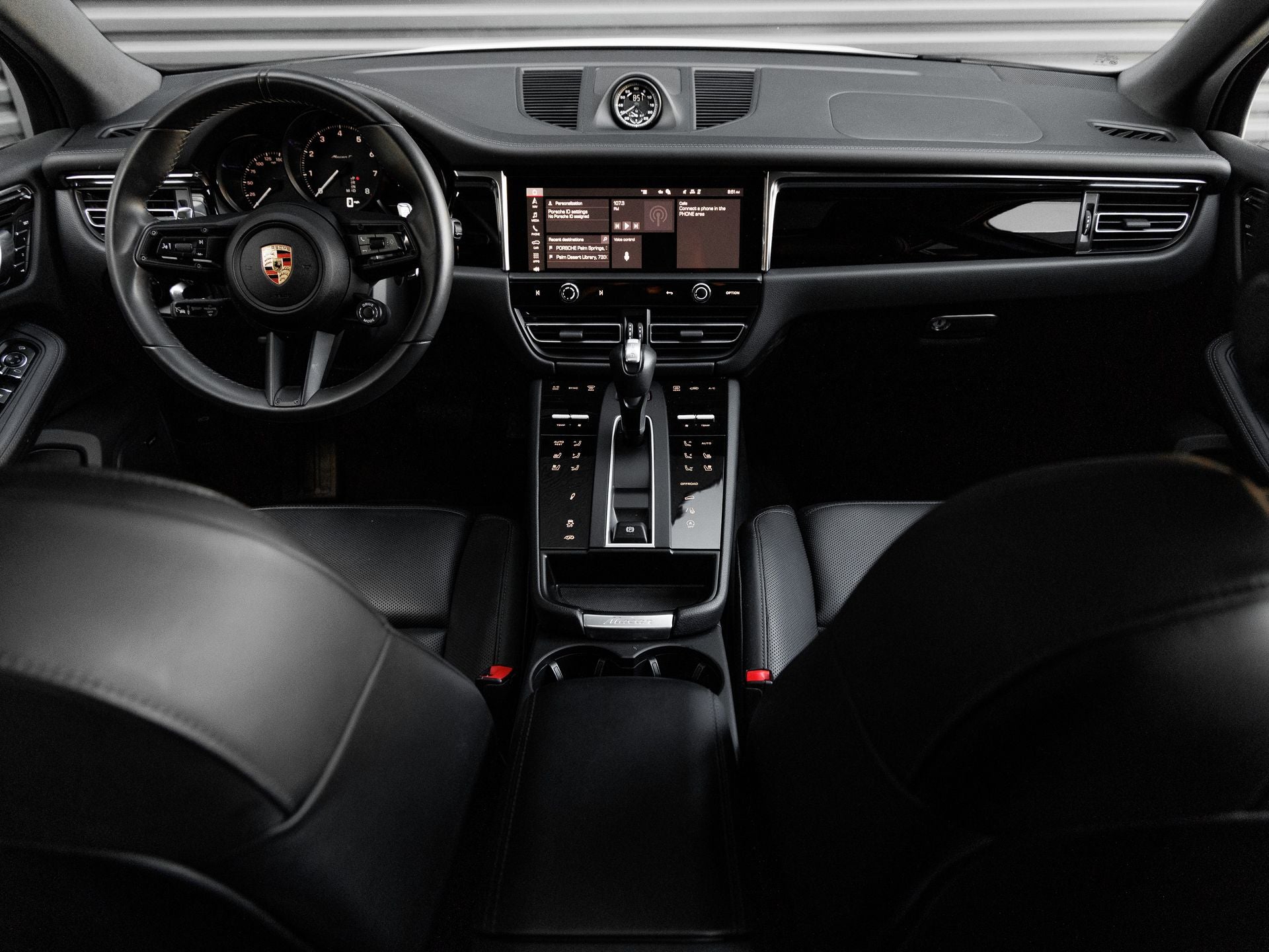 2025 Porsche Macan T