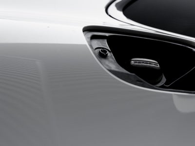 2025 Porsche Macan T