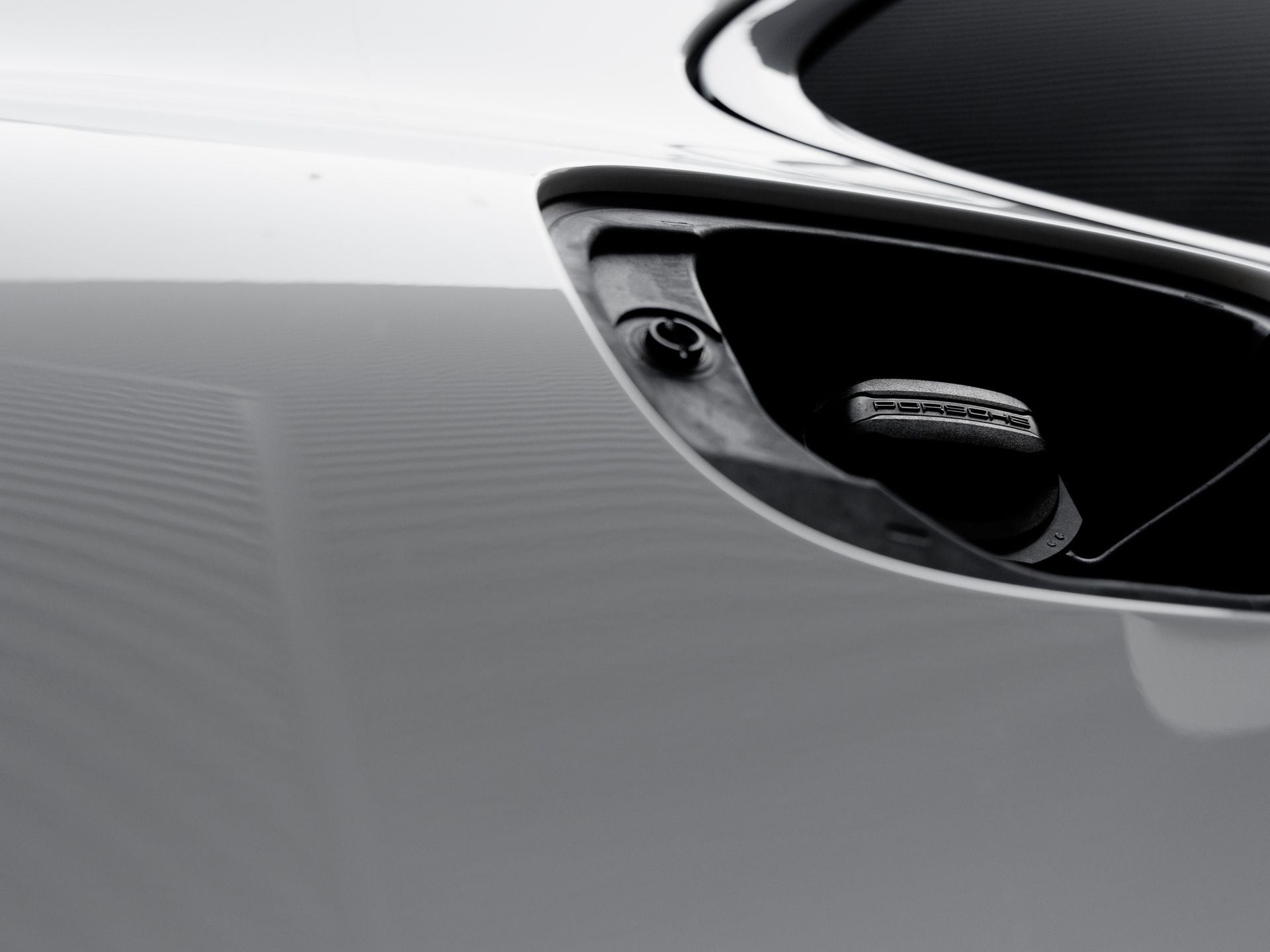 2025 Porsche Macan T