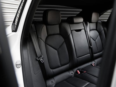 2025 Porsche Macan T