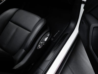 2025 Porsche Macan T
