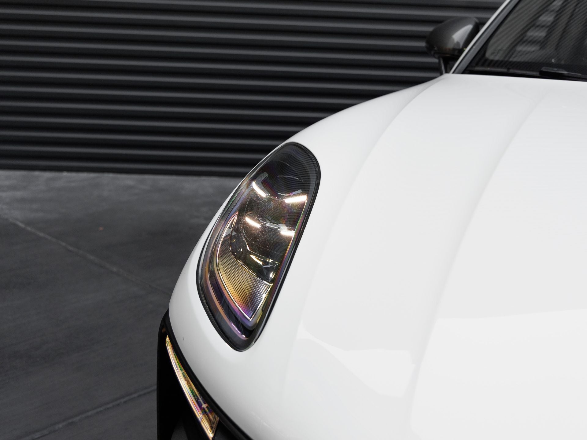 2025 Porsche Macan T