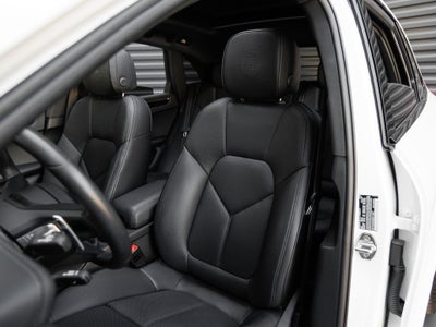 2025 Porsche Macan T
